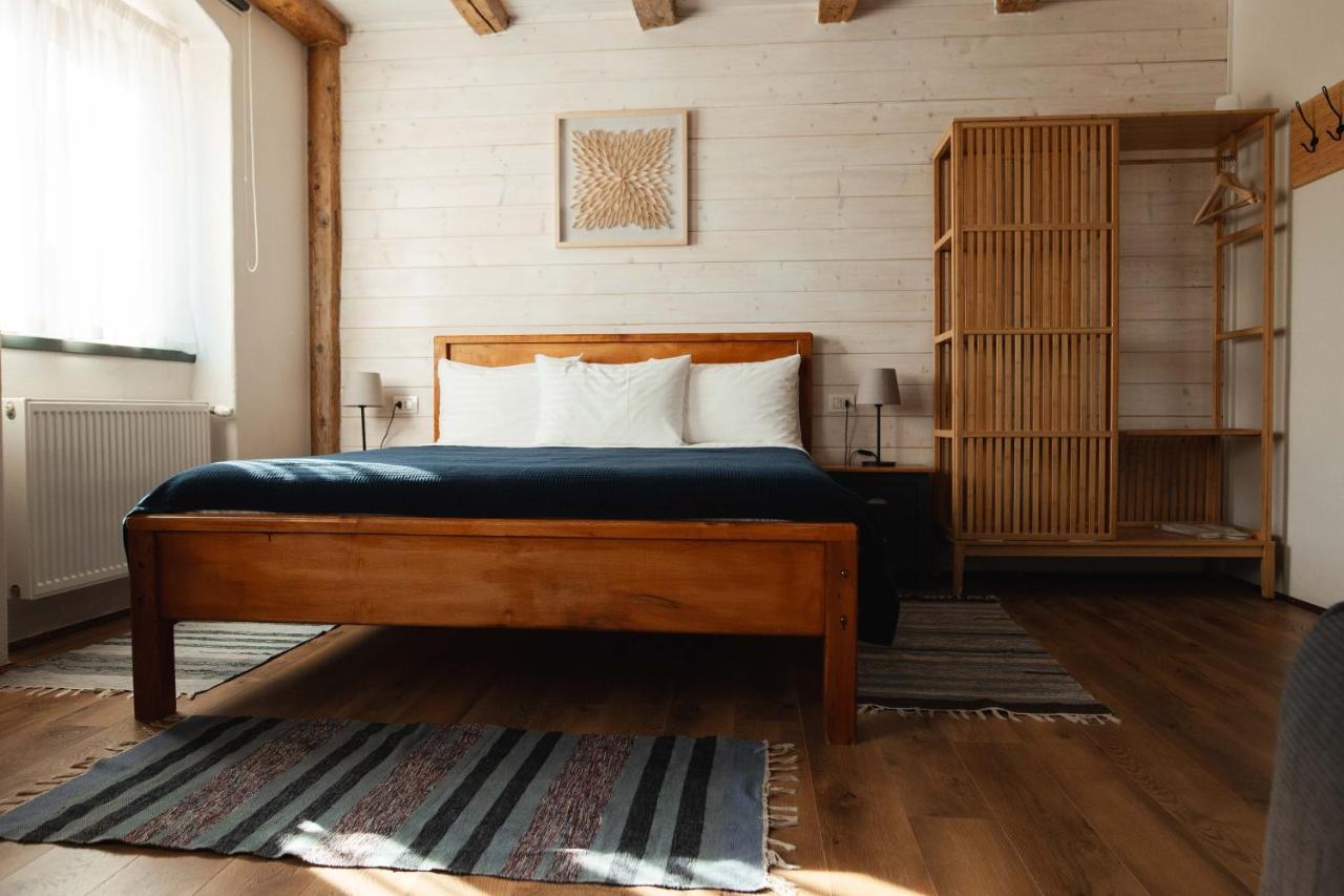 Casa Hintz Transilvania ฟาการาช ภายนอก รูปภาพ