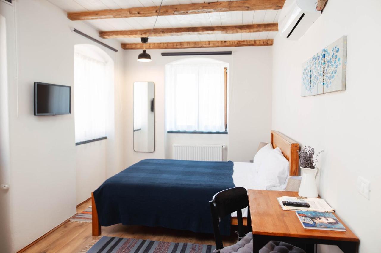 Casa Hintz Transilvania ฟาการาช ภายนอก รูปภาพ